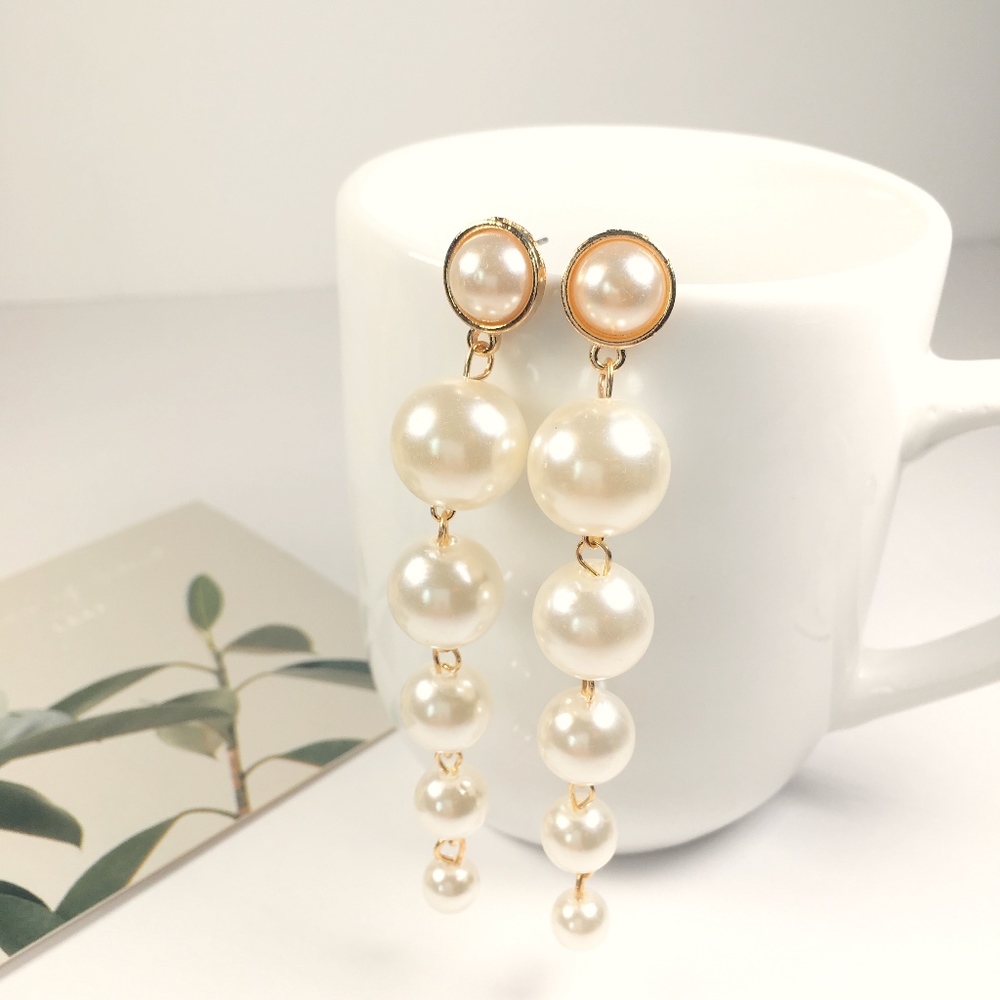 Pearl Cascade Drop Dangle Earrings - Picture 2 of 8